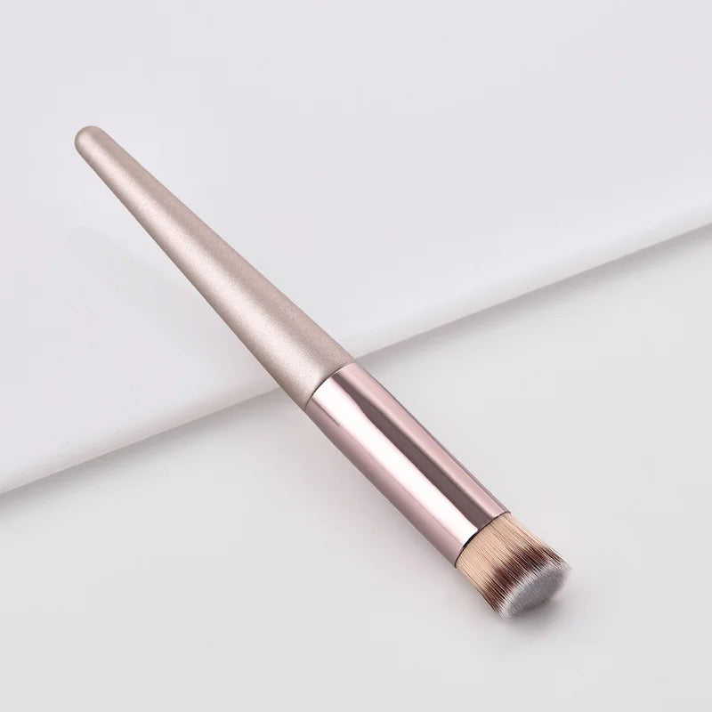 Hot Champagne Makeup Brush Set – Foundation, Blush, Eyeshadow & Blending Tools