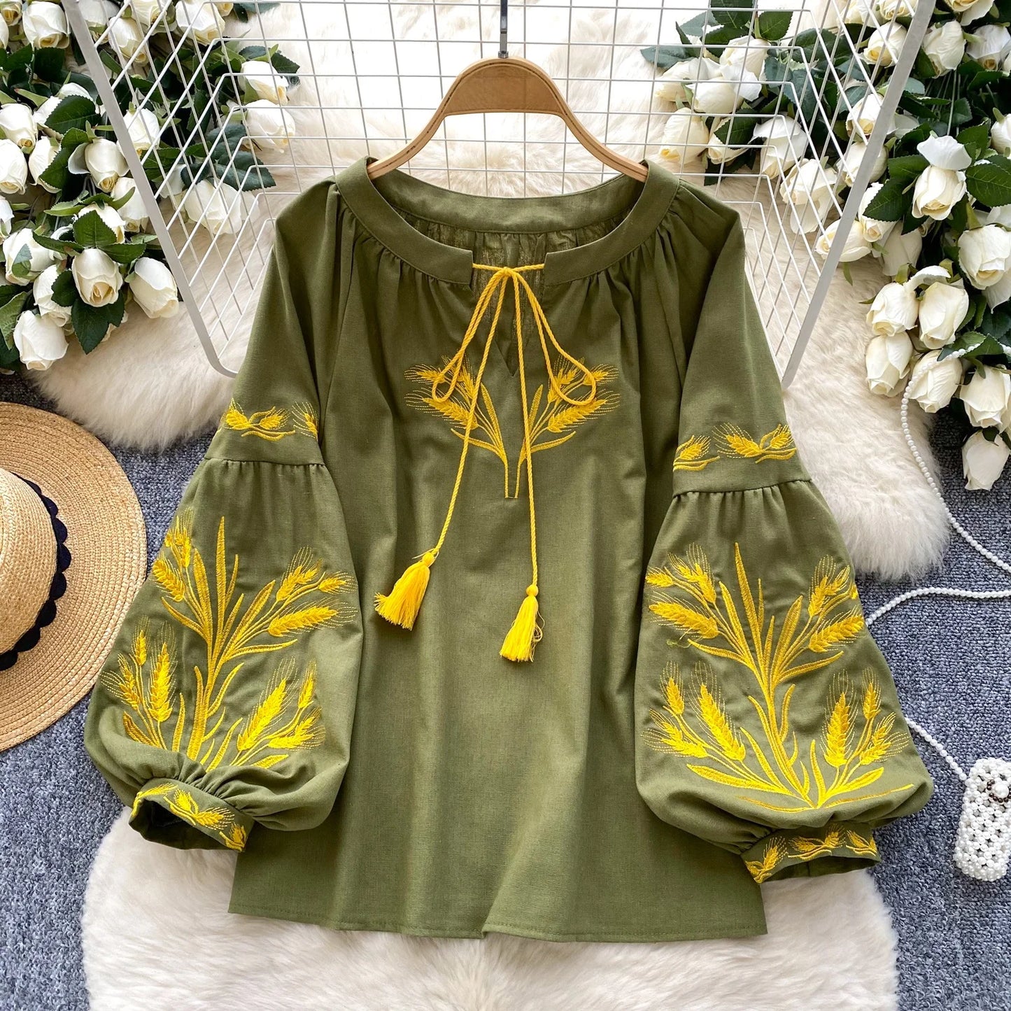 Retro Ethnic Heavy Embroidery Loose Casual round Ne Lantern Sve irt Women's Faionable Base Layer Top