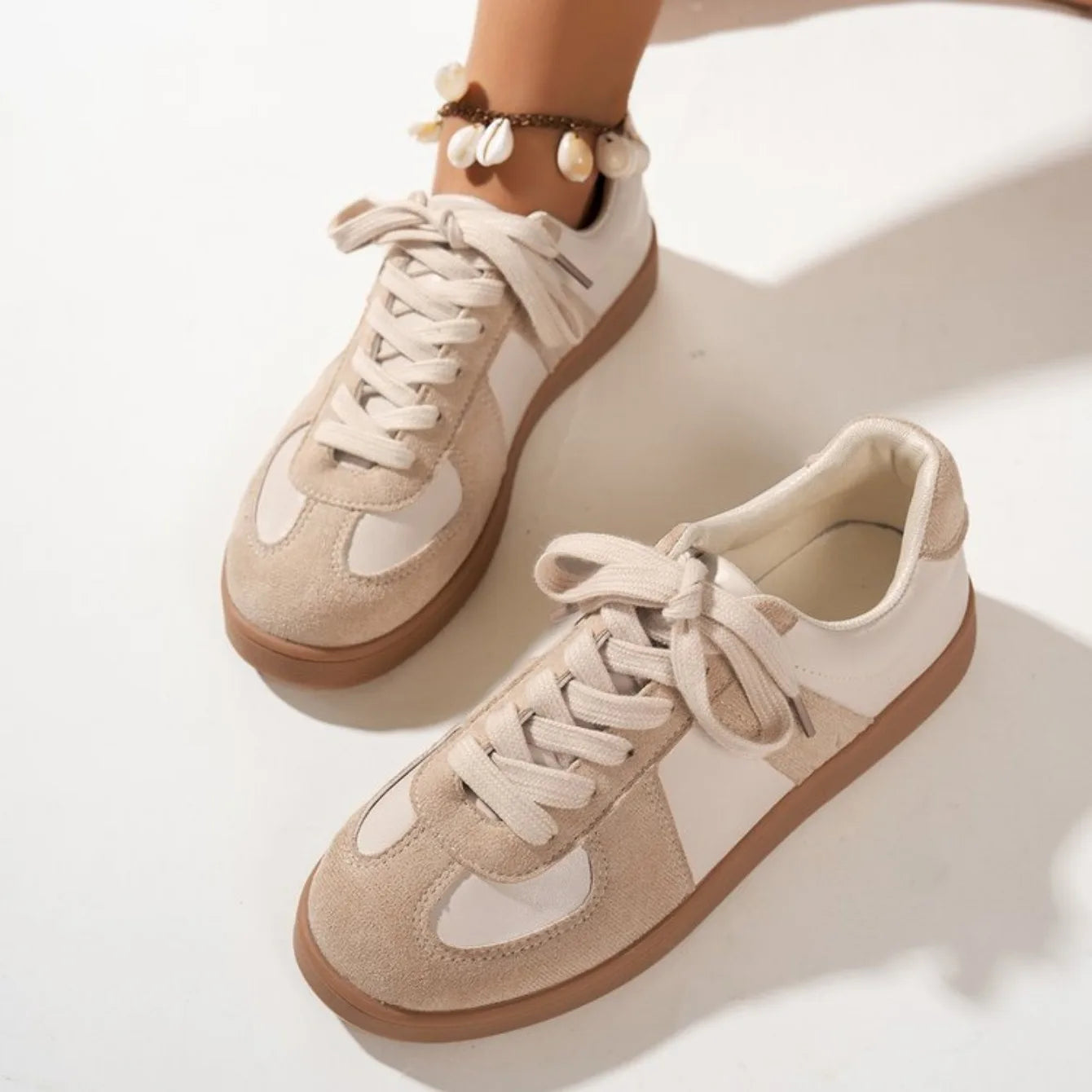 Women's Retro Patchwork Sneakers – Casual Lace-Up Flats