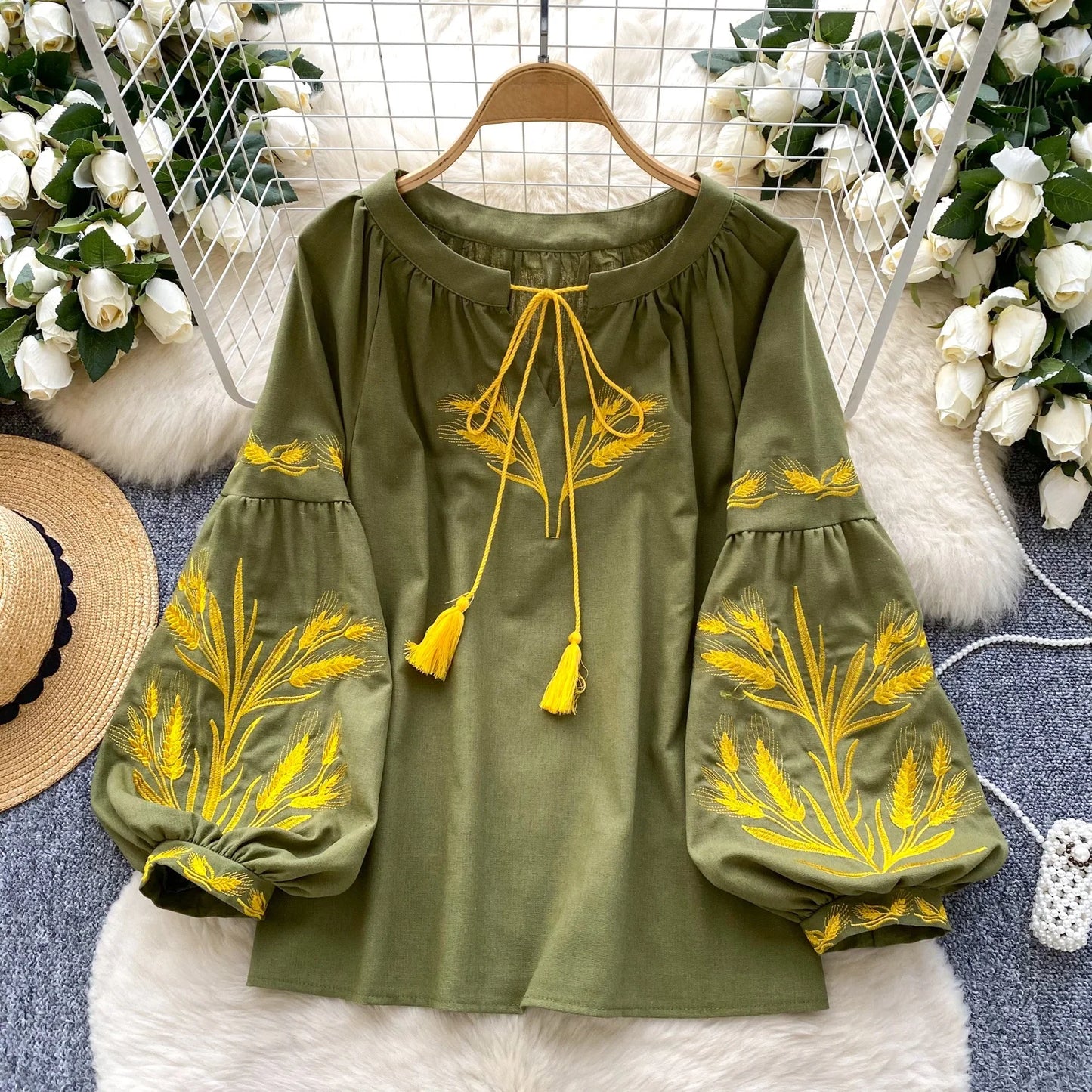 Retro Ethnic Heavy Embroidery Loose Casual round Ne Lantern Sve irt Women's Faionable Base Layer Top