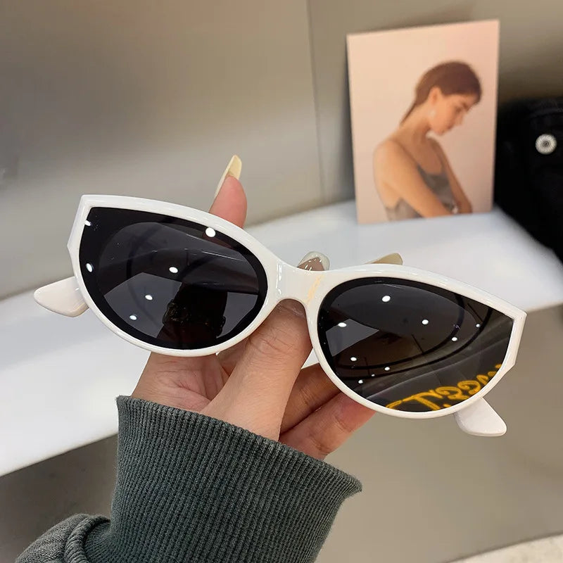 RBB Women’s Retro Oval Sunglasses – UV400 Vintage Street Style Shades