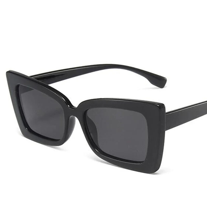RBB Retro Square Sunglasses – Oversized Gradient Rectangle Lenses, Women’s Luxury Vintage Shades (2025 Trend)
