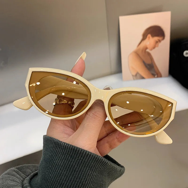 RBB Women’s Retro Oval Sunglasses – UV400 Vintage Street Style Shades