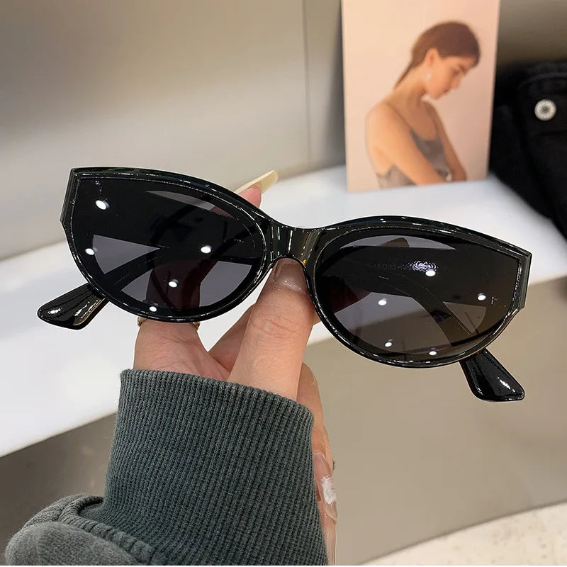 RBB Women’s Retro Oval Sunglasses – UV400 Vintage Street Style Shades