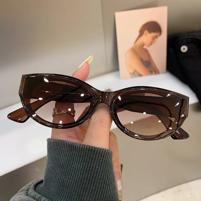 RBB Women’s Retro Oval Sunglasses – UV400 Vintage Street Style Shades