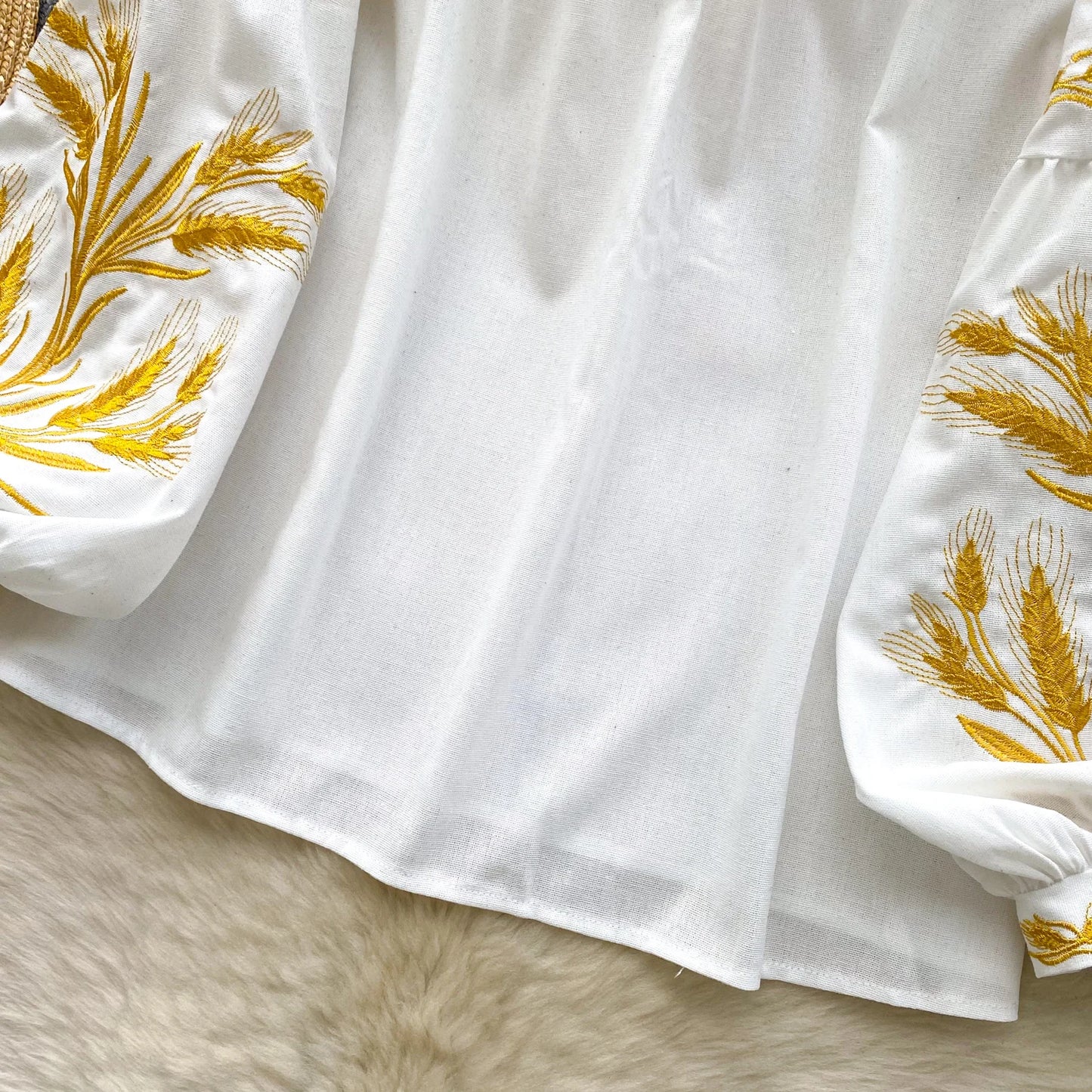 Retro Ethnic Heavy Embroidery Loose Casual round Ne Lantern Sve irt Women's Faionable Base Layer Top