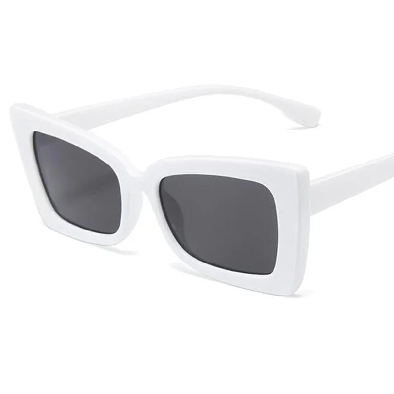 RBB Retro Square Sunglasses – Oversized Gradient Rectangle Lenses, Women’s Luxury Vintage Shades (2025 Trend)