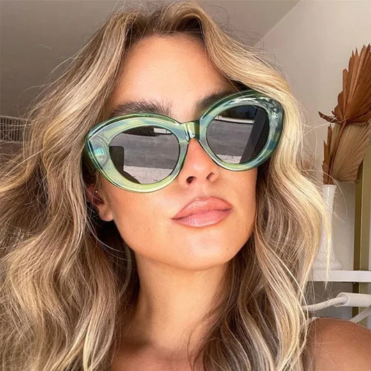 RBB Oversized Cat Eye Sunglasses – Green Striped Retro UV400 Shades