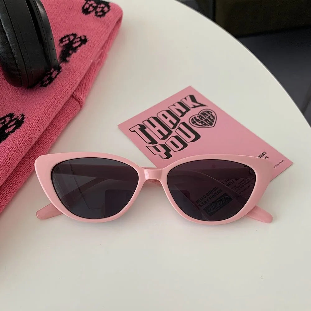 RBB 4PCS Small Cat Eye Sunglasses – Retro Hip-Hop Fashion Eyewear for Women